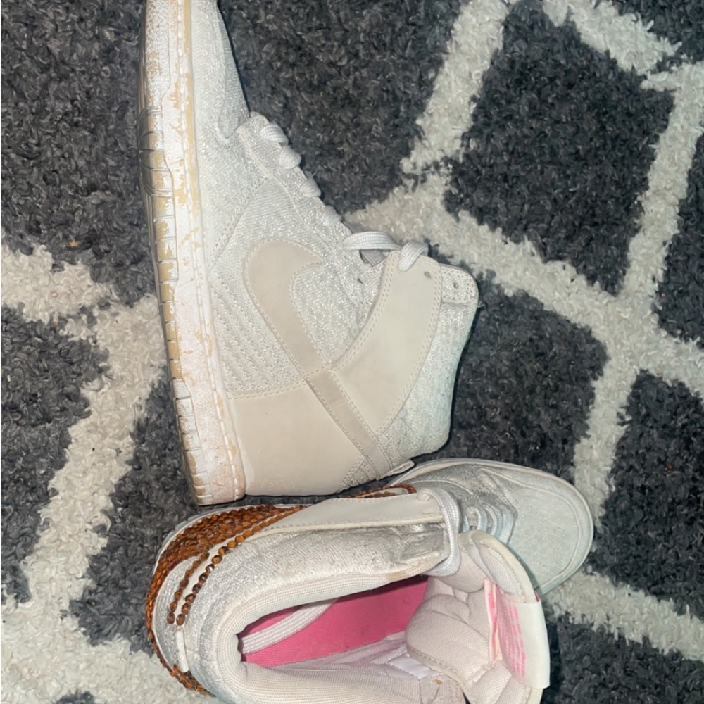 Nike size 8.5 wedges